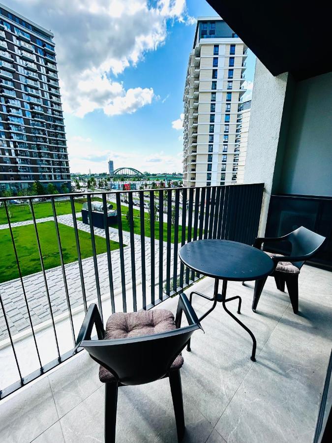 Luxury Waterfront View - BW Apartment River View Belgrad Exteriör bild