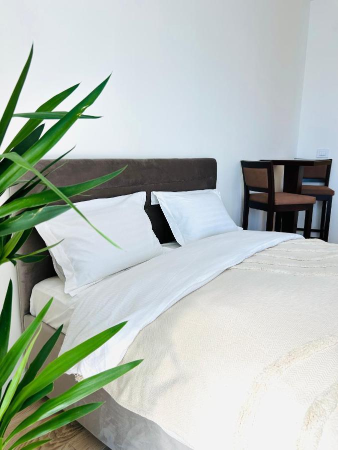 Luxury Waterfront View - BW Apartment River View Belgrad Exteriör bild