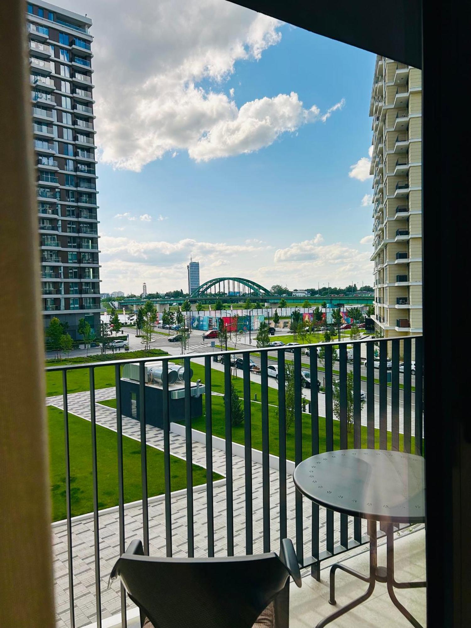 Luxury Waterfront View - BW Apartment River View Belgrad Exteriör bild